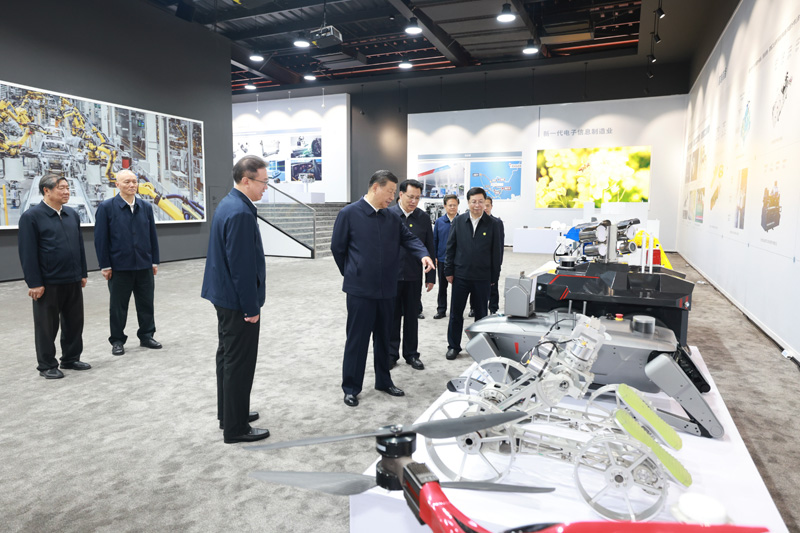 習近平在重慶考察時強調
進一步全面深化改革開放
不斷譜寫中國式現代化重慶篇章
蔡奇陪同考察「相關圖片」